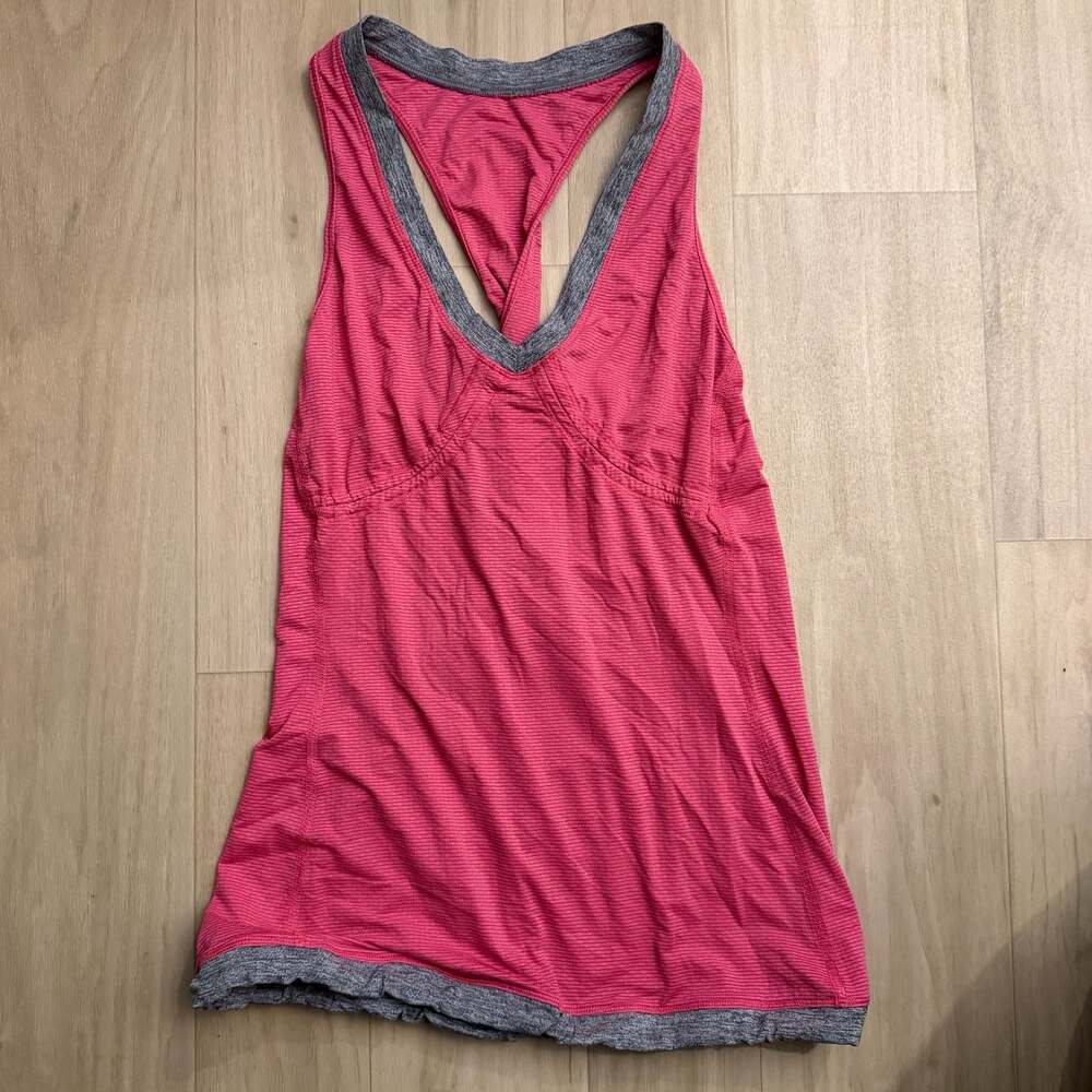 Lululemon Women's Striped Racerback Athletic Tank Top with Pocket